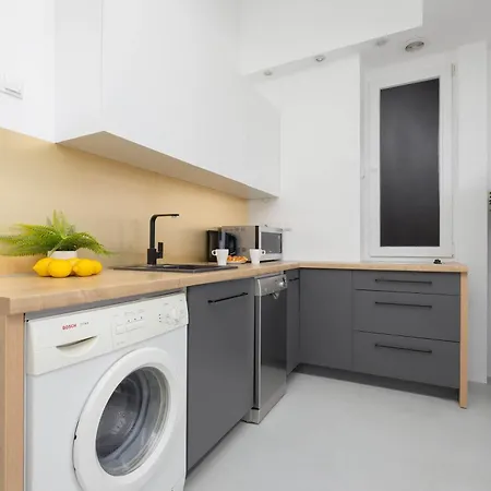Cityview Two-storey Hala Mirowska By Renters דירה
