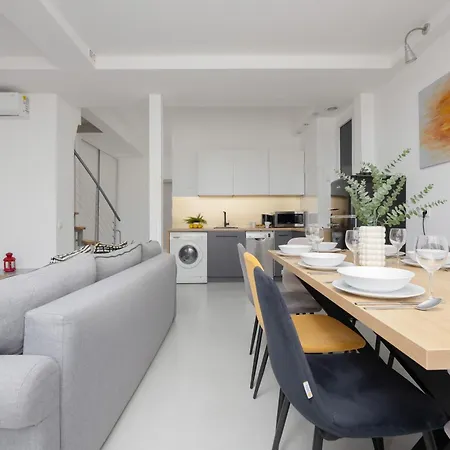 Cityview Two-storey Hala Mirowska By Renters Apartment Warsaw